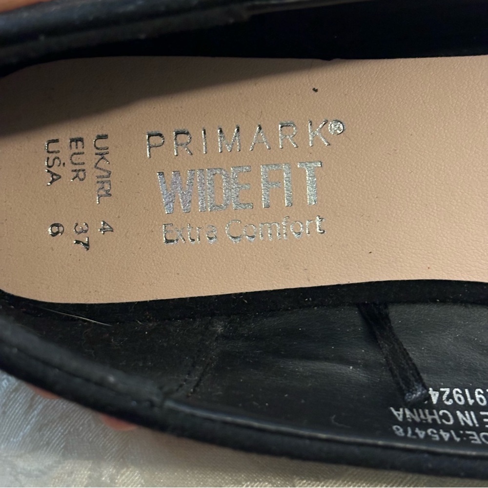 ❤️2/$15 or 3/$21❤️NWOT Primark Black Faux Suede Flats, Size 6W - Picture 8 of 9
